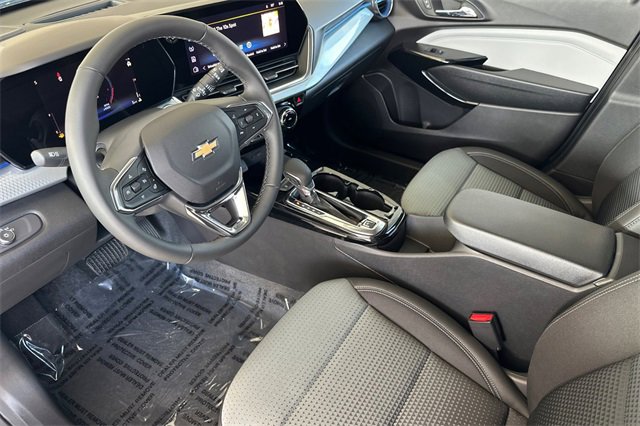 New 2026 Chevrolet Trax LT w/ Driver Confidence Package image 13