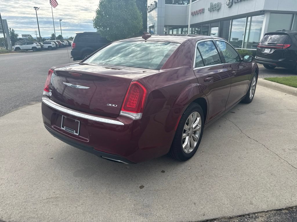 Used 2017 Chrysler 300 Limited w/ 300 Premium Group AWD/4WD image 6