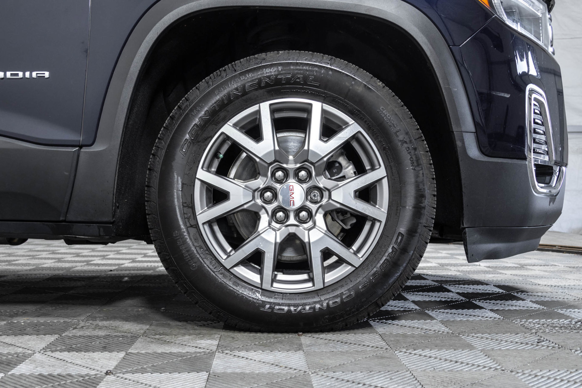 Used 2021 GMC Acadia SLT w/ Preferred Package AWD/4WD image 45