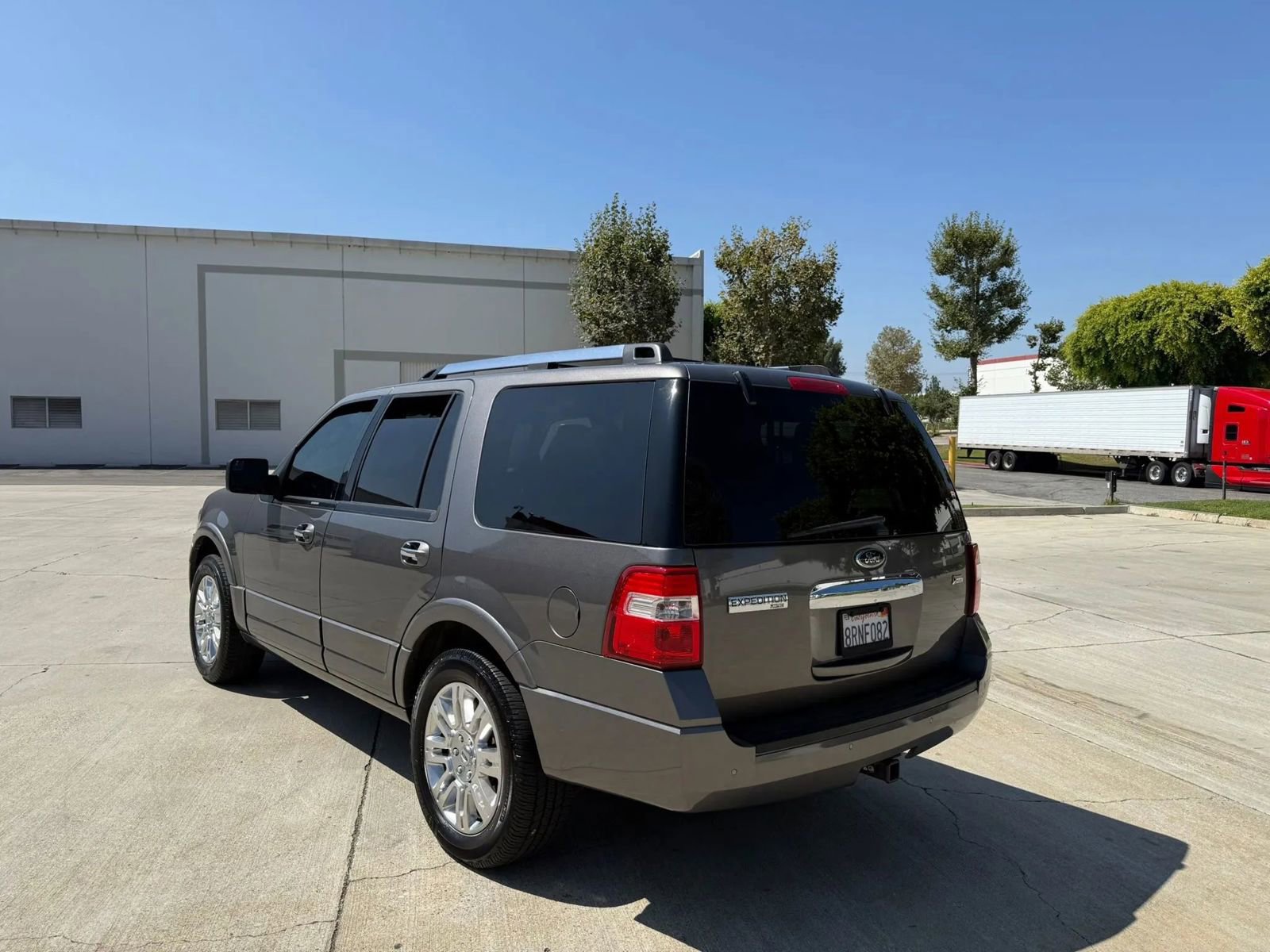 Used 2014 Ford Expedition Limited w/ Equipment Group 301A image 6