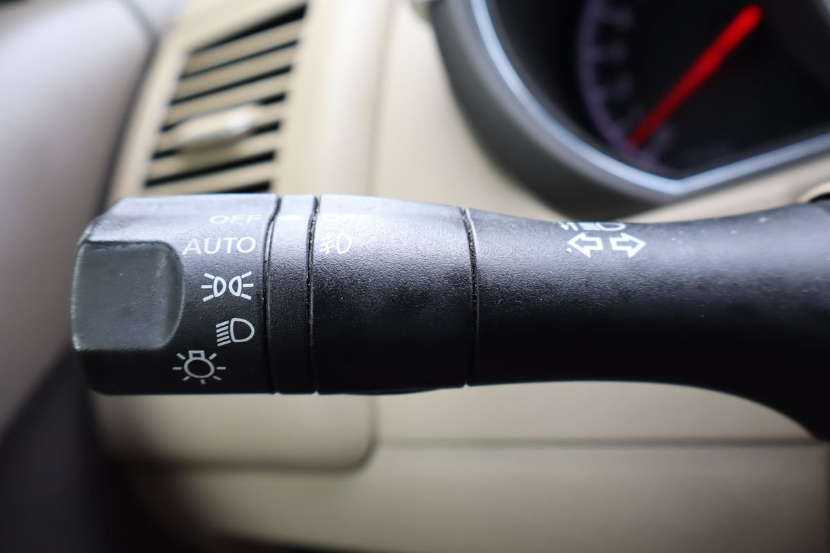 Used 2012 Nissan Murano SV AWD/4WD image 32