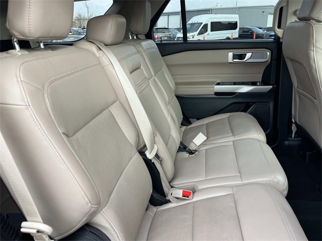 Used 2024 Ford Explorer Limited image 24