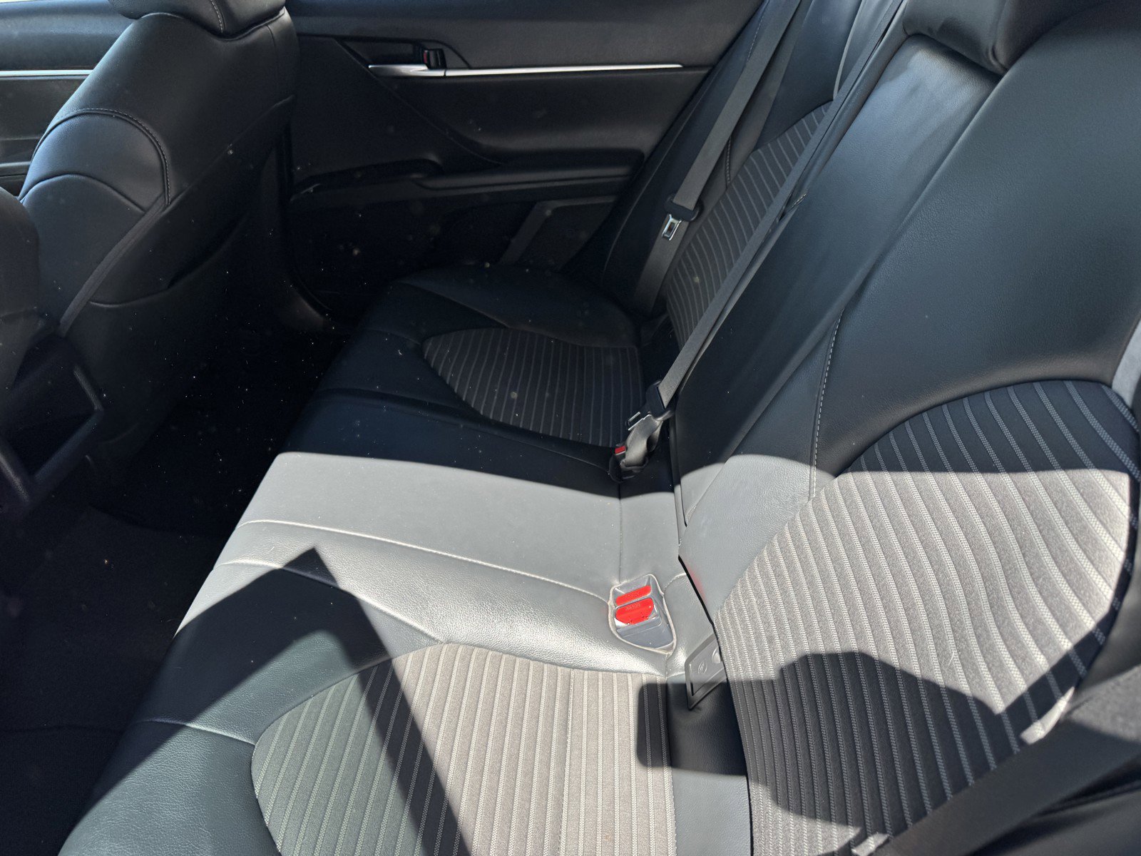 Used 2021 Toyota Camry SE w/ Convenience Package image 12