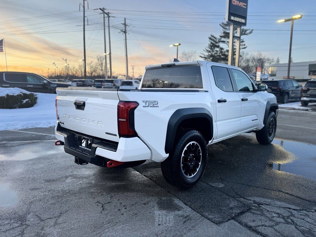 Used 2024 Toyota Tacoma TRD Off-Road image 6