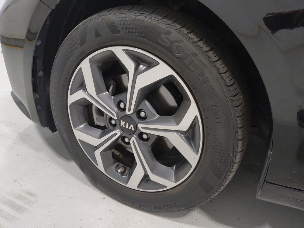 Used 2020 Kia Forte LXS FWD image 31
