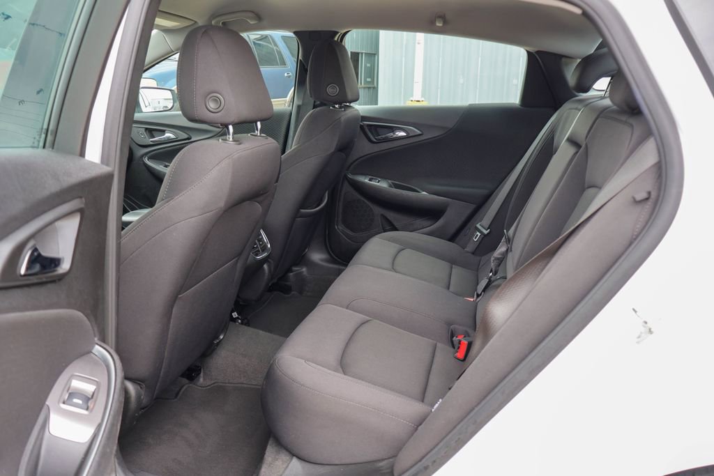 Used 2024 Chevrolet Malibu LT FWD image 9