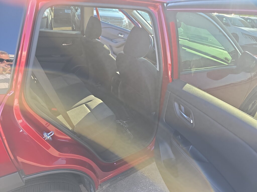 Used 2026 Nissan Rogue SV w/ Cold Weather Package FWD image 14