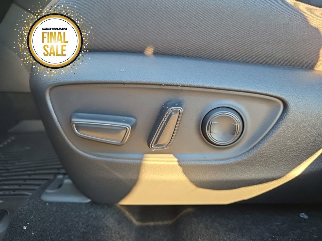 New 2025 Toyota RAV4 XLE image 36