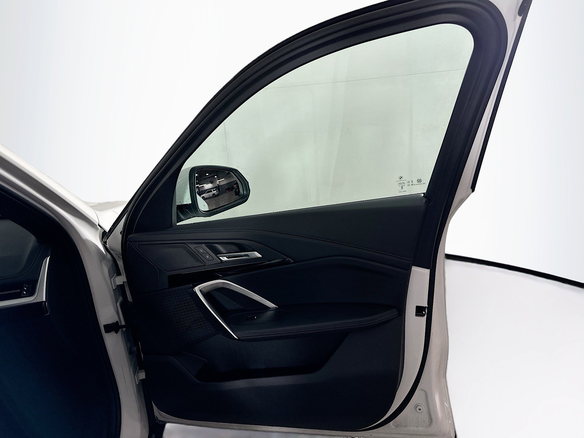 Used 2025 BMW X1 xDrive28i image 32