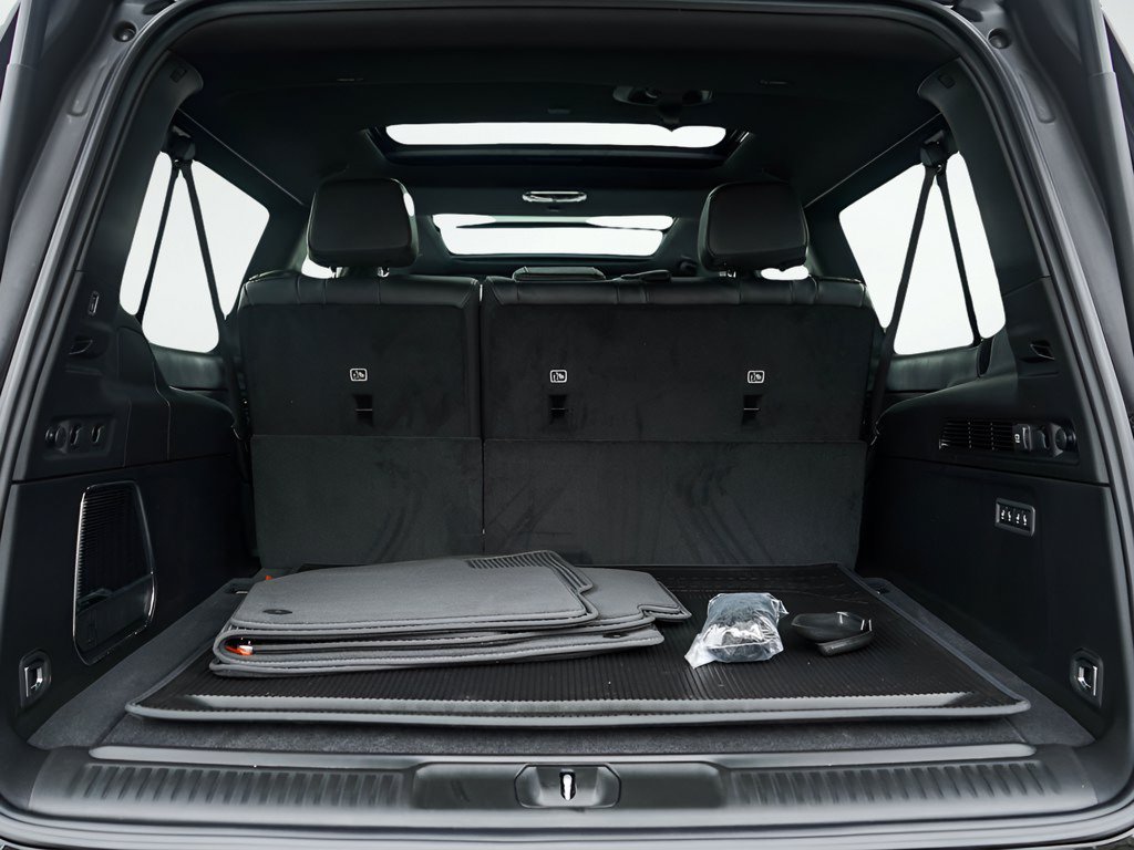 New 2026 Jeep Grand Wagoneer L Limited AWD/4WD image 8