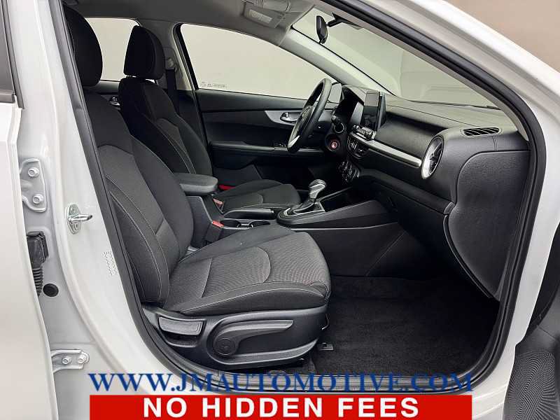 Used 2024 Kia Forte LXS FWD image 19