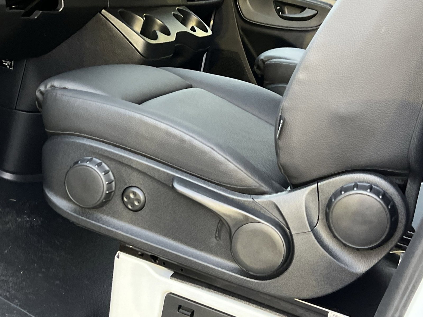 New 2026 Mercedes-Benz Sprinter 144 Cargo image 12