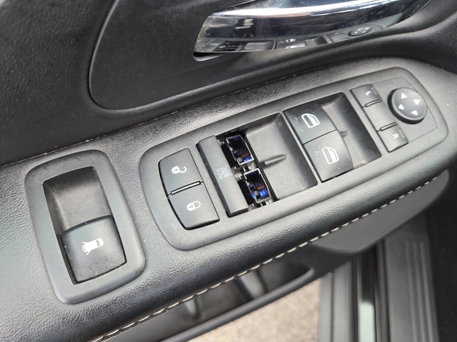 Used 2015 Dodge Grand Caravan SE w/ Quick Order Package 29E SE image 23