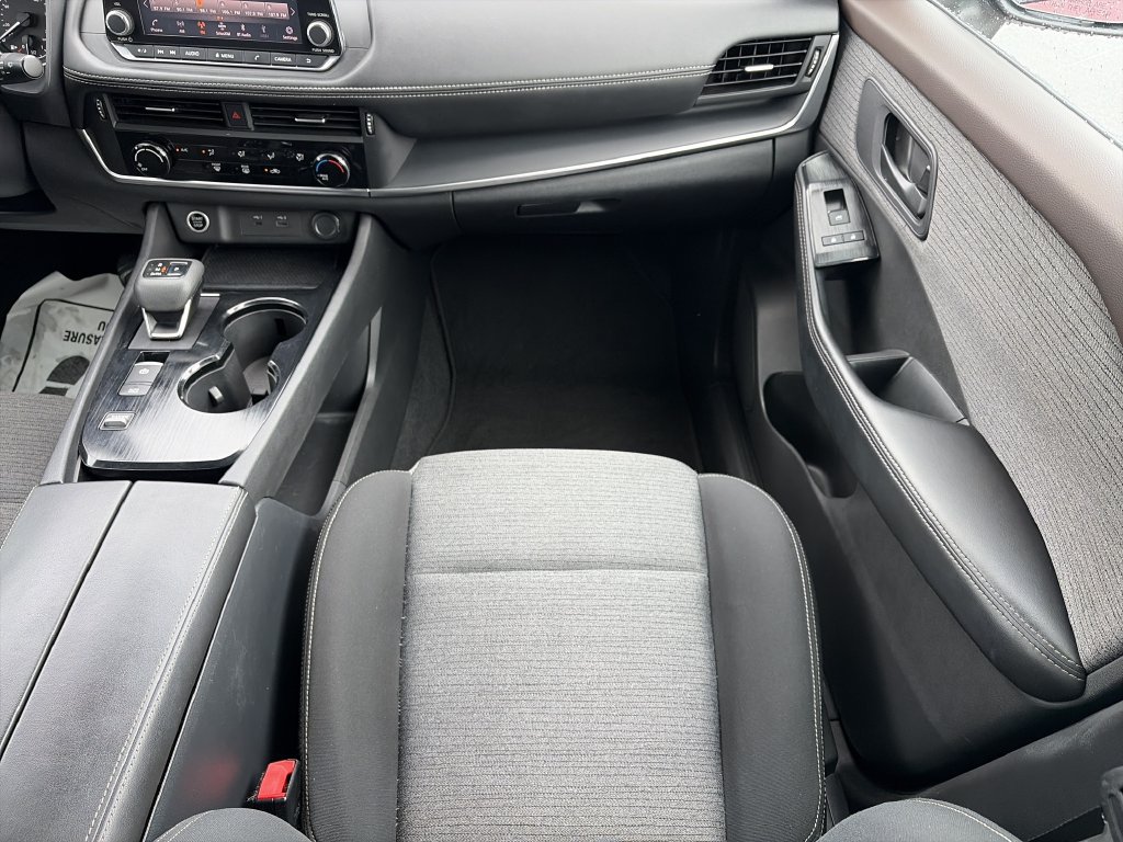 Used 2021 Nissan Rogue S FWD image 17