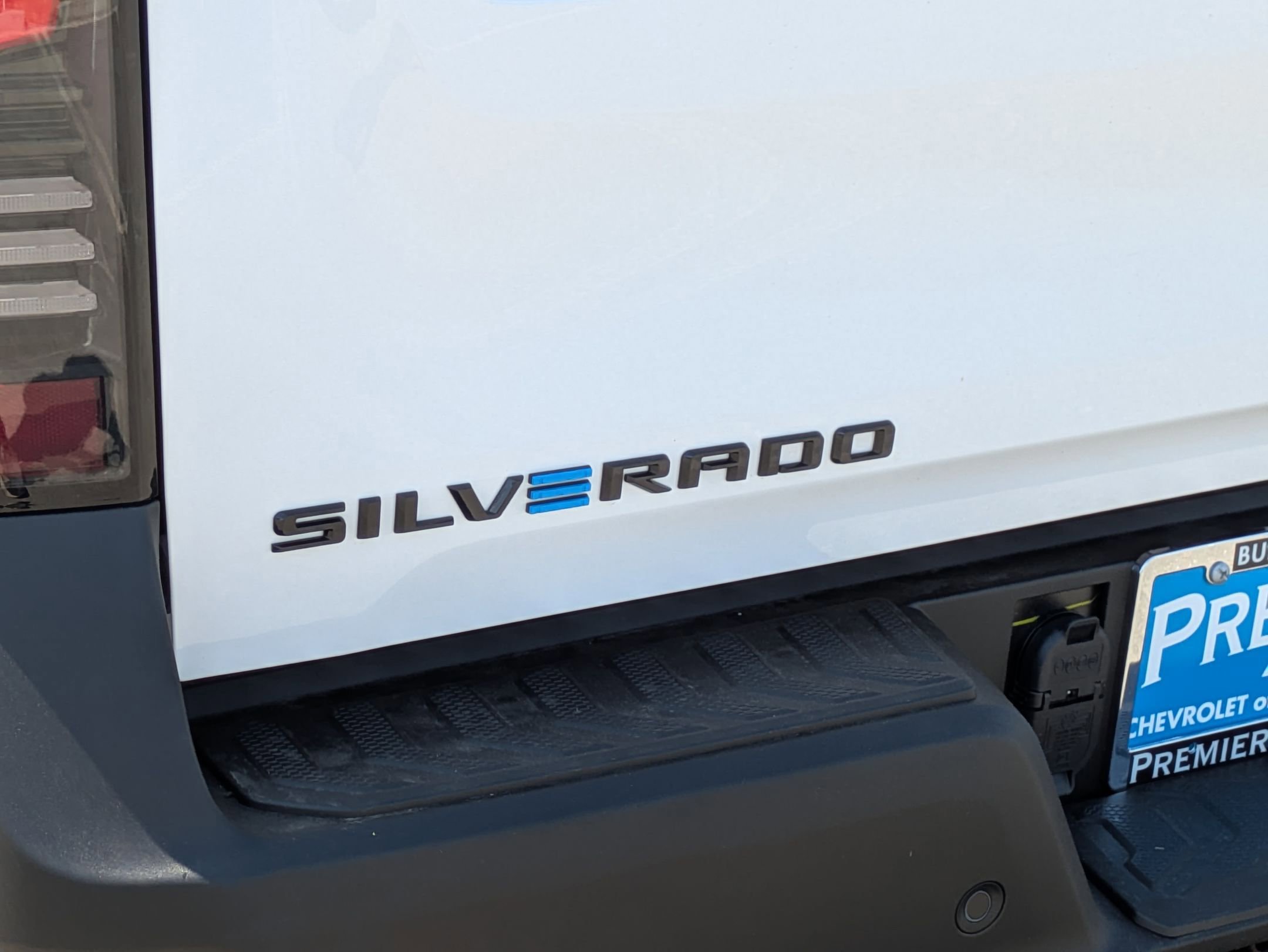 New 2026 Chevrolet Silverado EV LT image 27