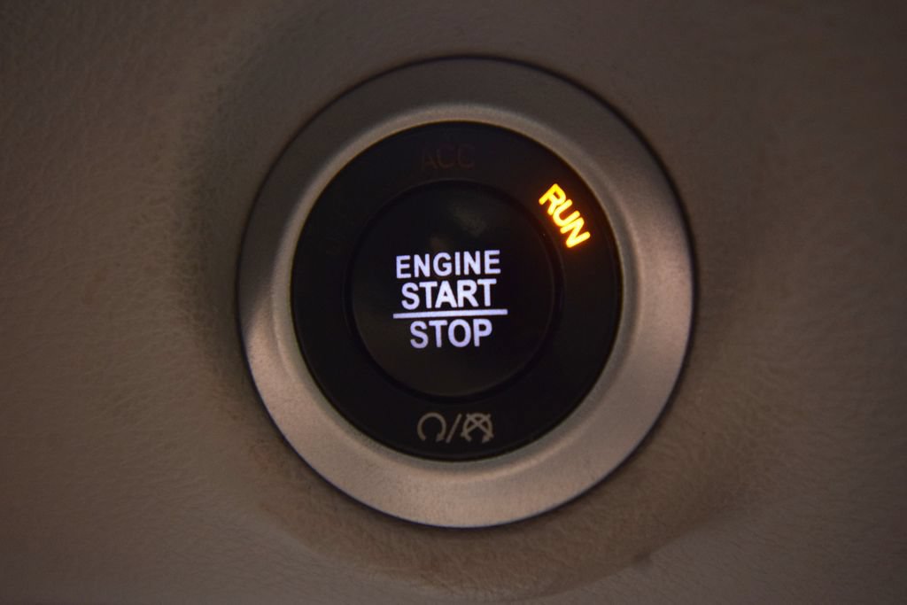 Used 2019 Chrysler Pacifica L FWD image 31