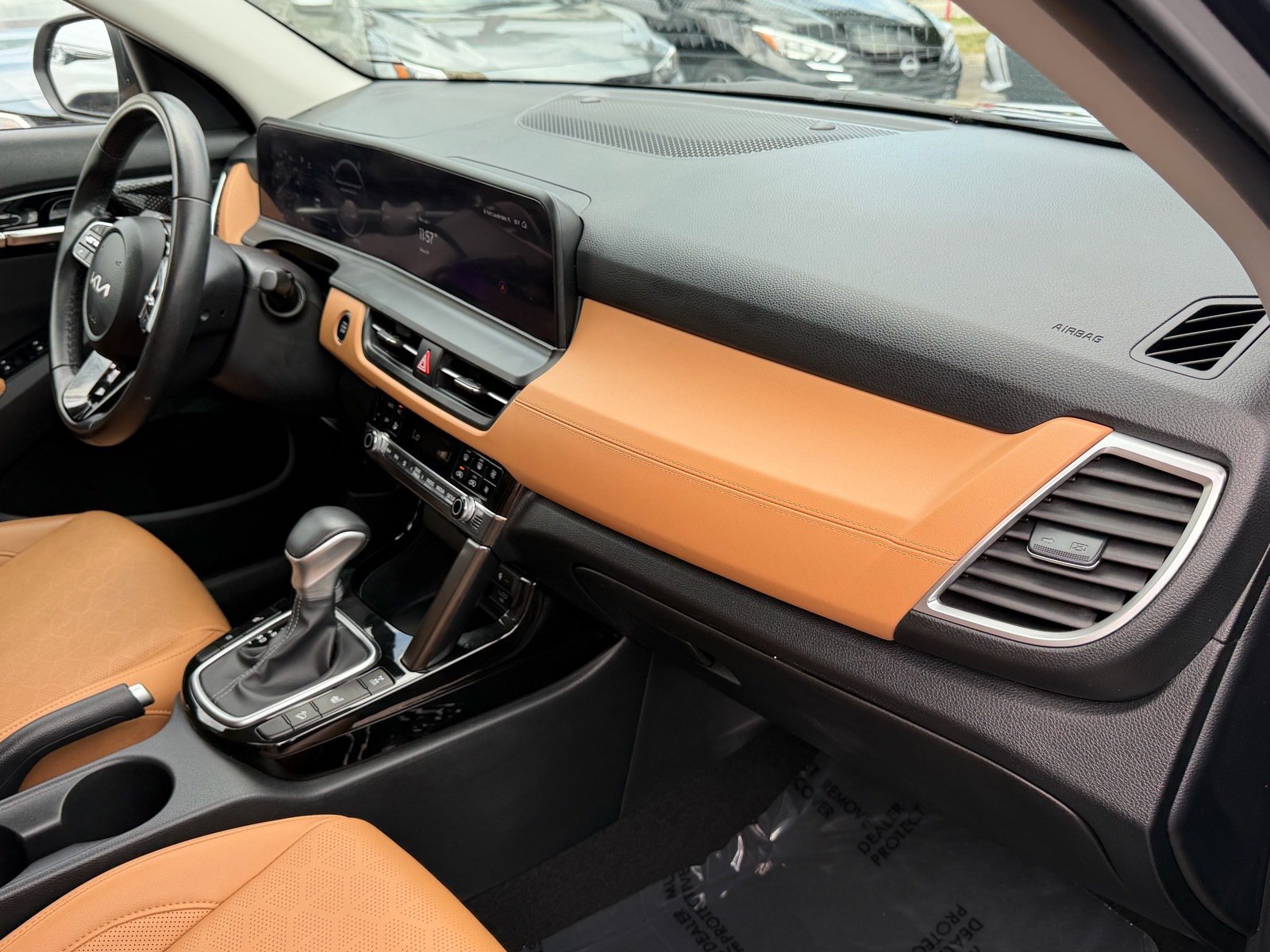 Used 2024 Kia Seltos EX AWD/4WD image 19