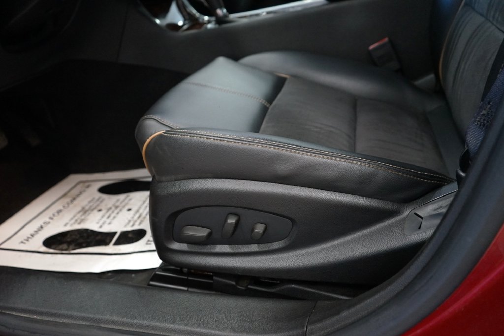 Used 2015 Chevrolet Impala LT FWD image 25