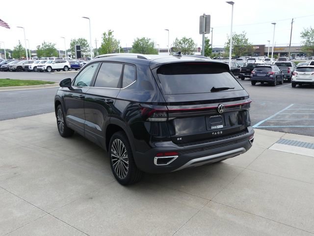 New 2026 Volkswagen Taos SE FWD image 4