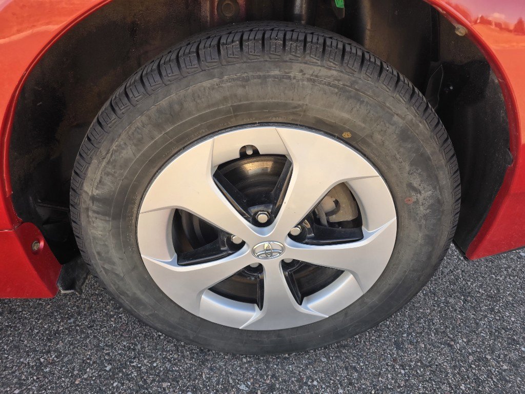 Used 2014 Toyota Prius Two image 12