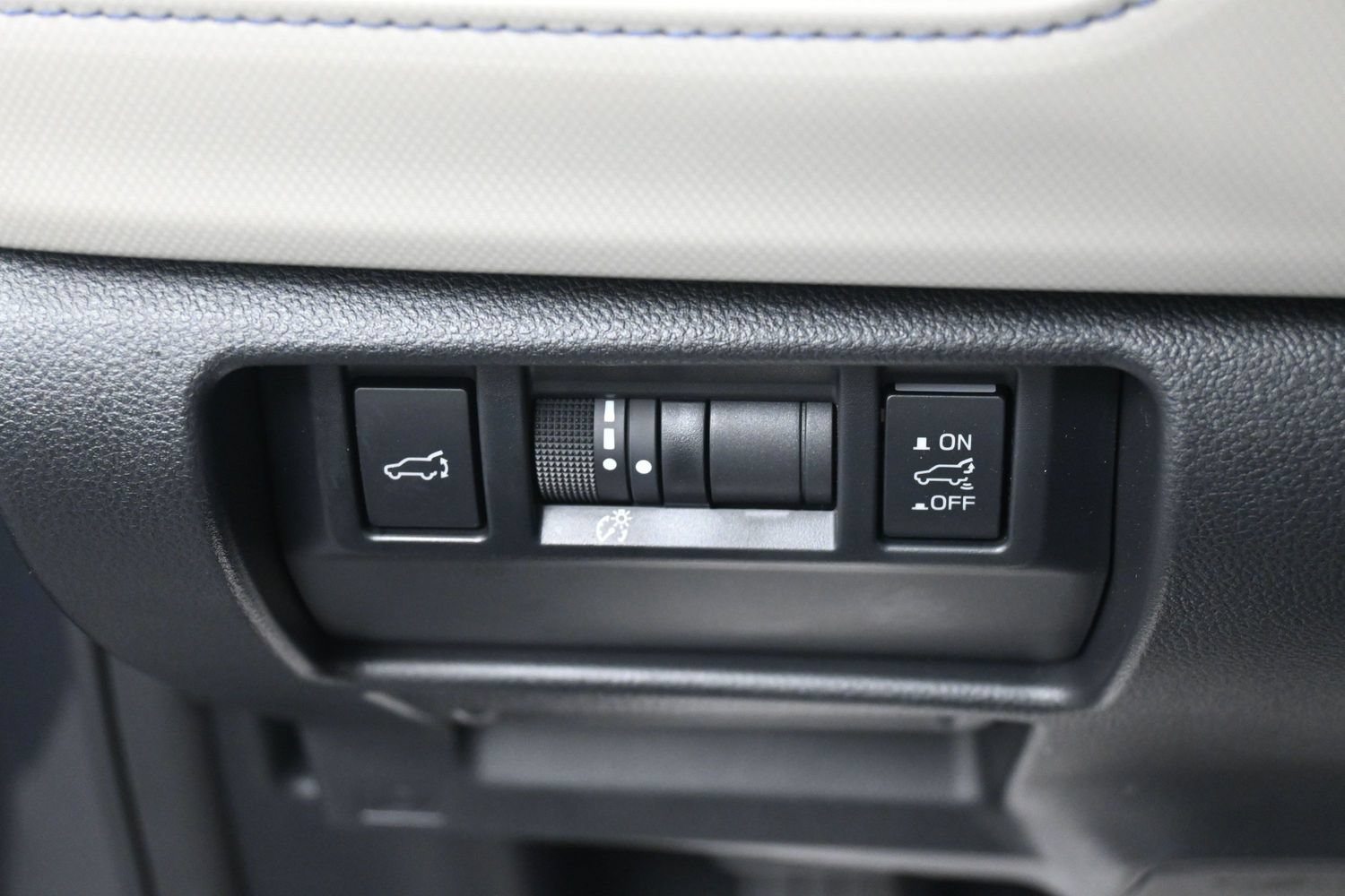 Certified 2025 Subaru Forester Premium AWD/4WD image 19