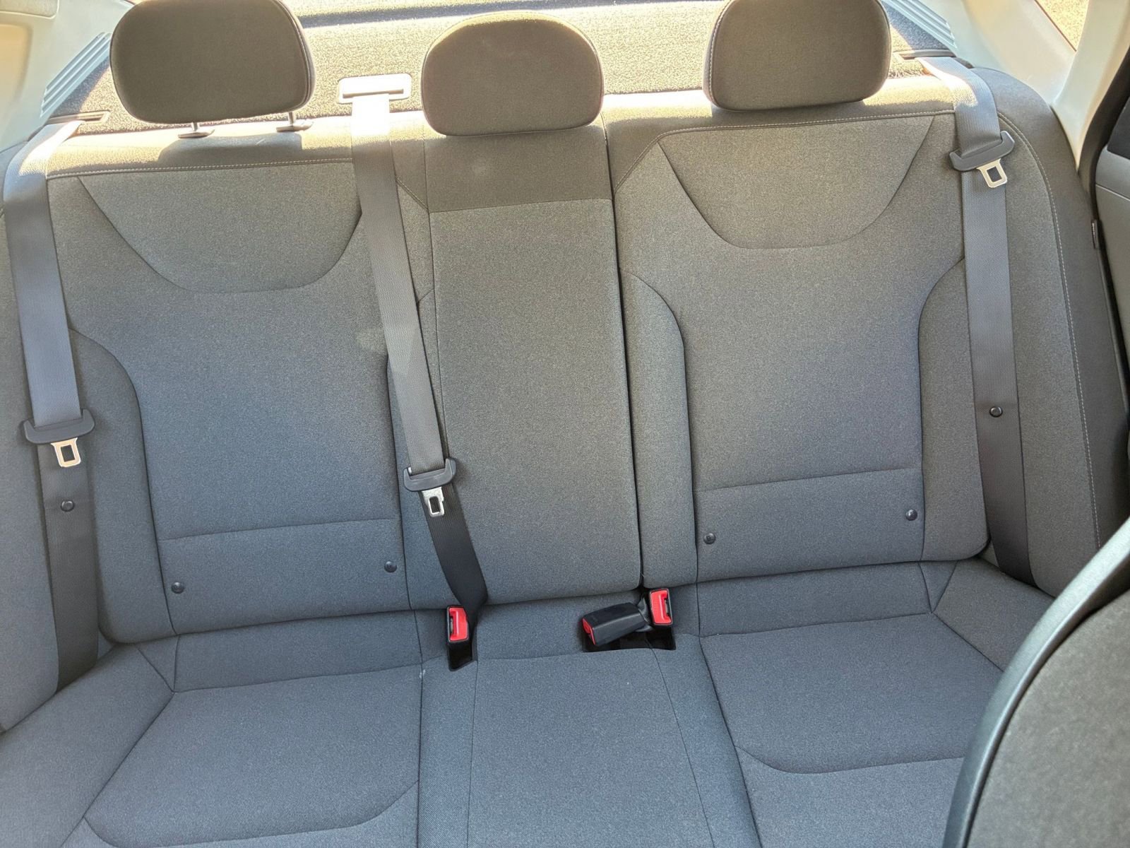 Used 2025 Kia K4 LXS image 37