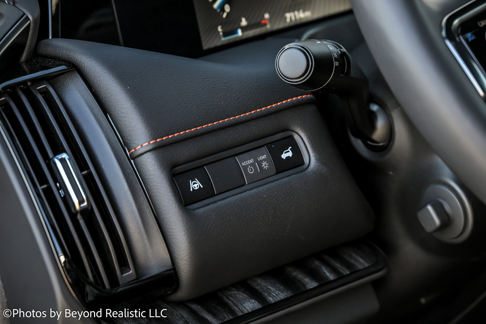 Used 2026 Nissan Armada PRO-4X image 31