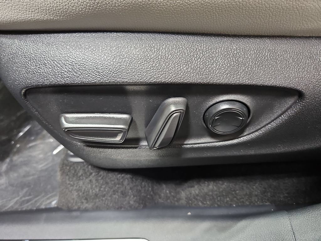 New 2026 Toyota Grand Highlander AWD Hybrid image 13