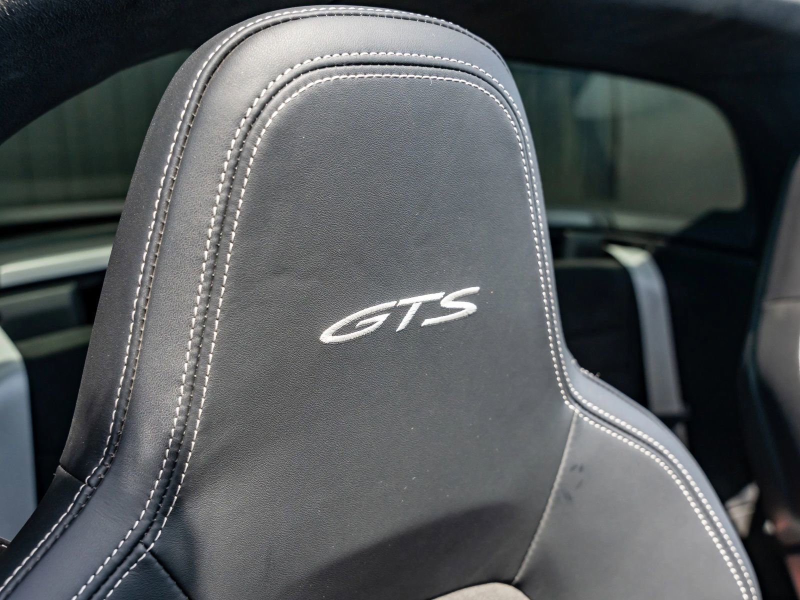 Used 2024 Porsche 911 Targa 4S AWD/4WD image 37