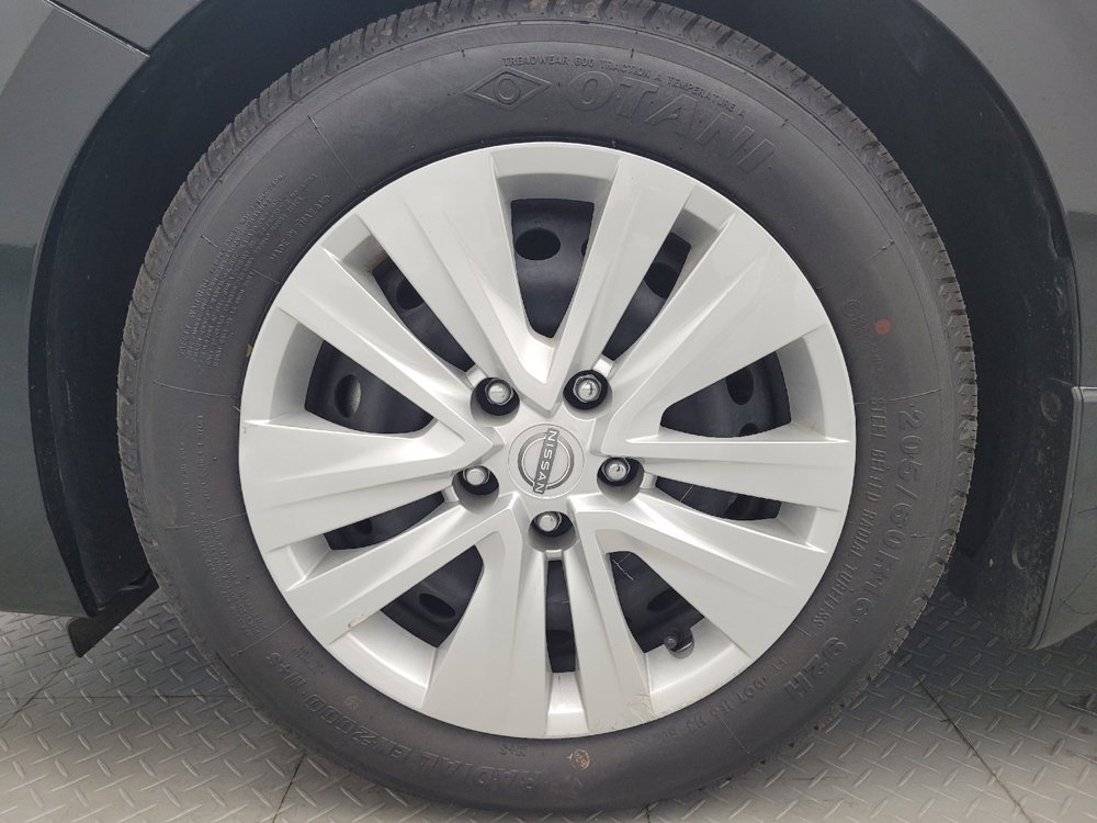 Used 2024 Nissan Sentra S FWD image 31