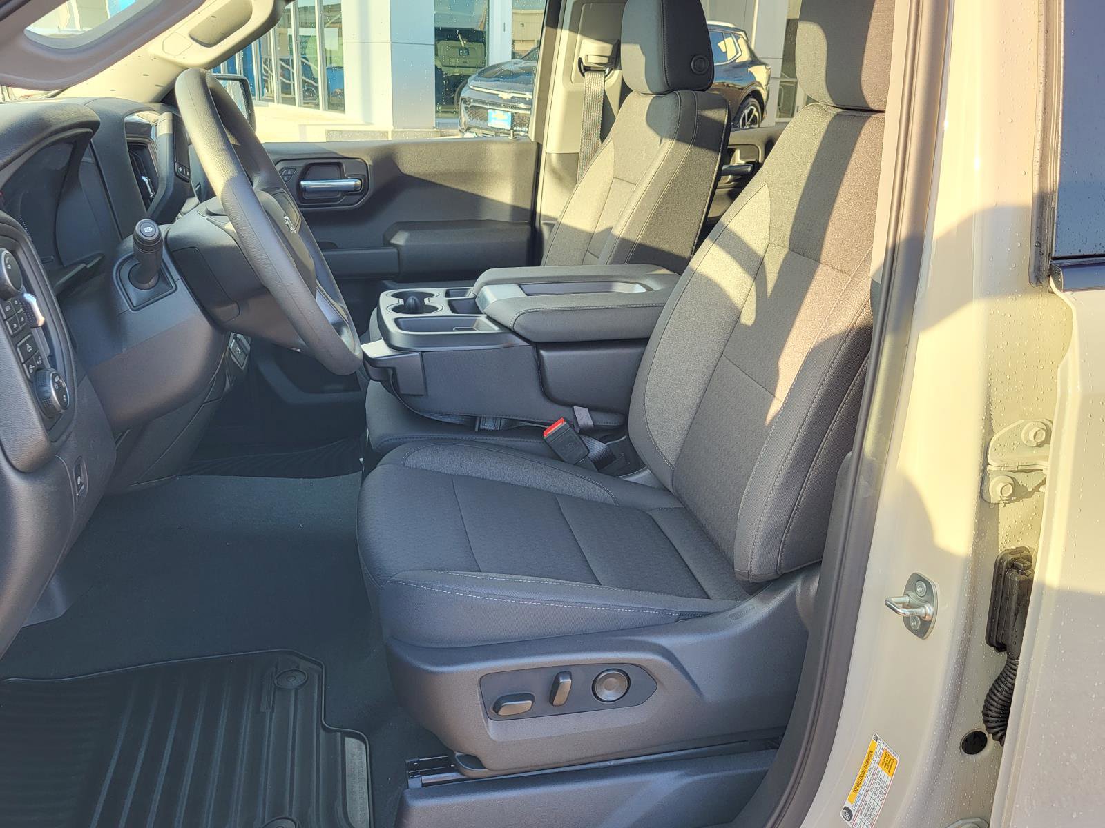 New 2026 Chevrolet Silverado 1500 Custom Trail Boss w/ LPO, Dark Essentials Package image 14