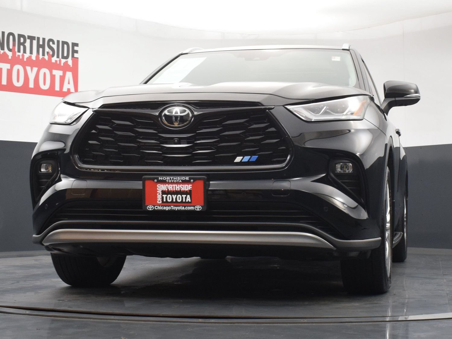 Used 2025 Toyota Highlander Platinum AWD/4WD image 40