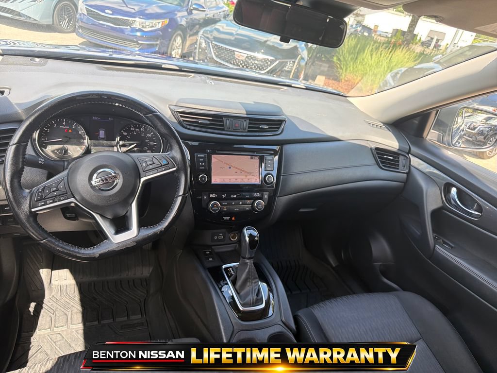 Used 2020 Nissan Rogue SV w/ Premium Package AWD/4WD image 13