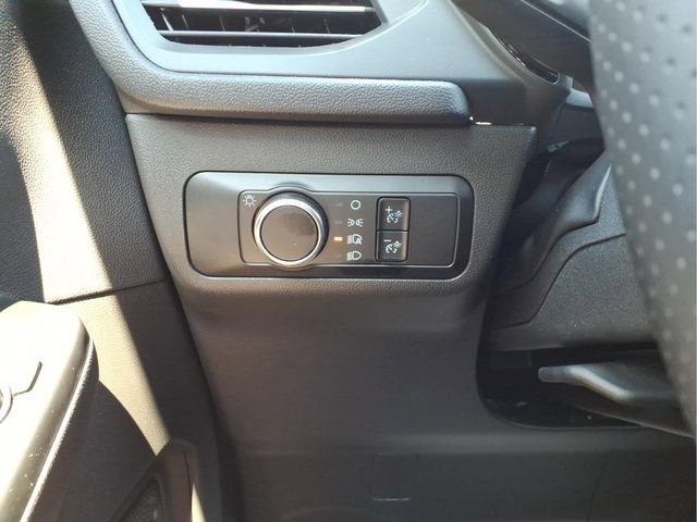 Used 2025 Ford Escape ST-Line w/ Cold Weather Package AWD/4WD image 13