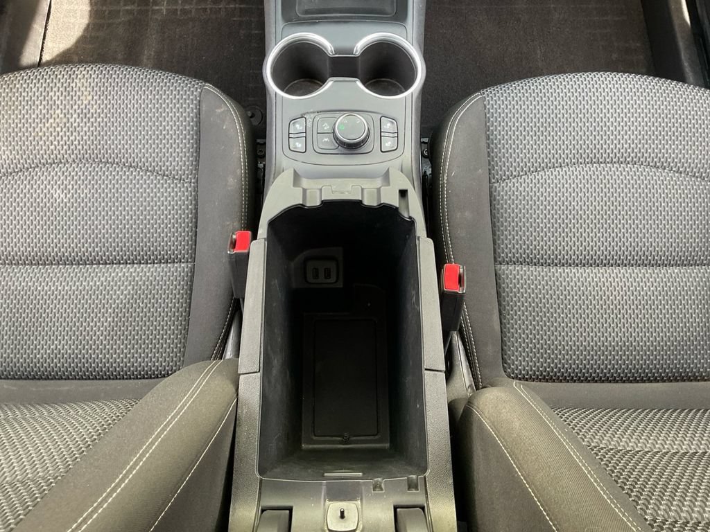 Used 2023 GMC Terrain SLE w/ Driver Convenience Package AWD/4WD image 11