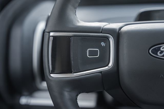 Used 2025 Ford Expedition Active image 43