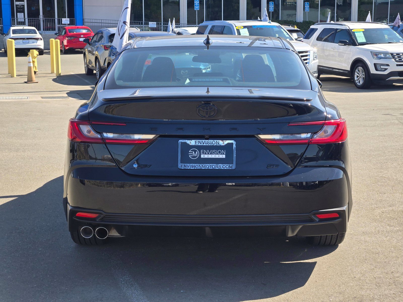 Used 2026 Toyota Camry SE FWD image 6