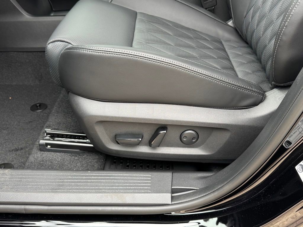 New 2026 Nissan Rogue Platinum w/ Platinum Premium Package image 17