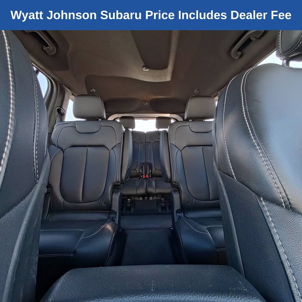 Used 2025 Jeep Grand Cherokee L Limited AWD/4WD image 35
