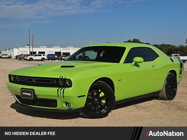 Used 2015 Dodge Challenger R/T w/ Quick Order Package 28B R/T RWD image 1