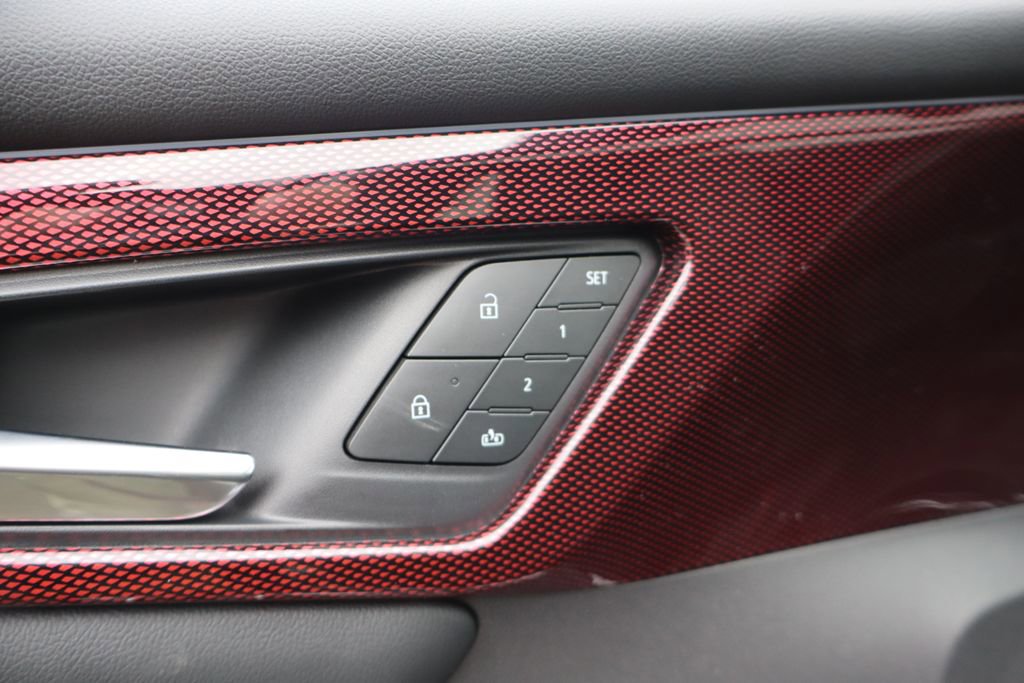 New 2026 Chevrolet Traverse RS image 11