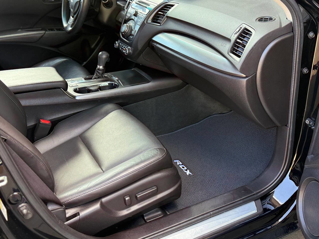 Used 2015 Acura RDX AWD w/ Technology Package image 36