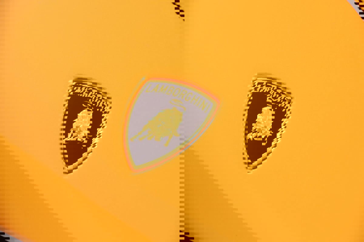 Used 2022 Lamborghini Huracan EVO image 19