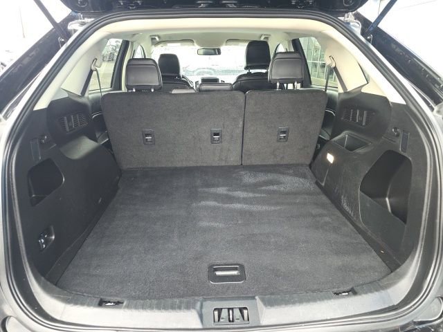 Used 2024 Ford Edge SEL image 36