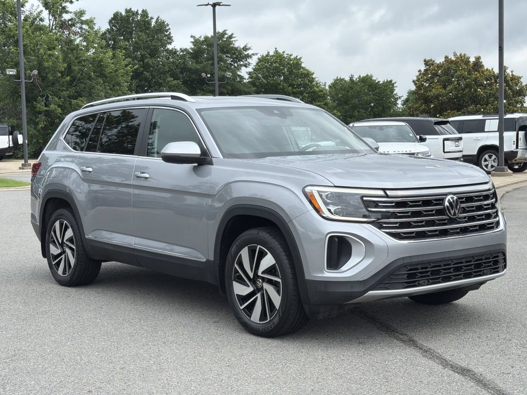Used 2024 Volkswagen Atlas SEL AWD/4WD image 7