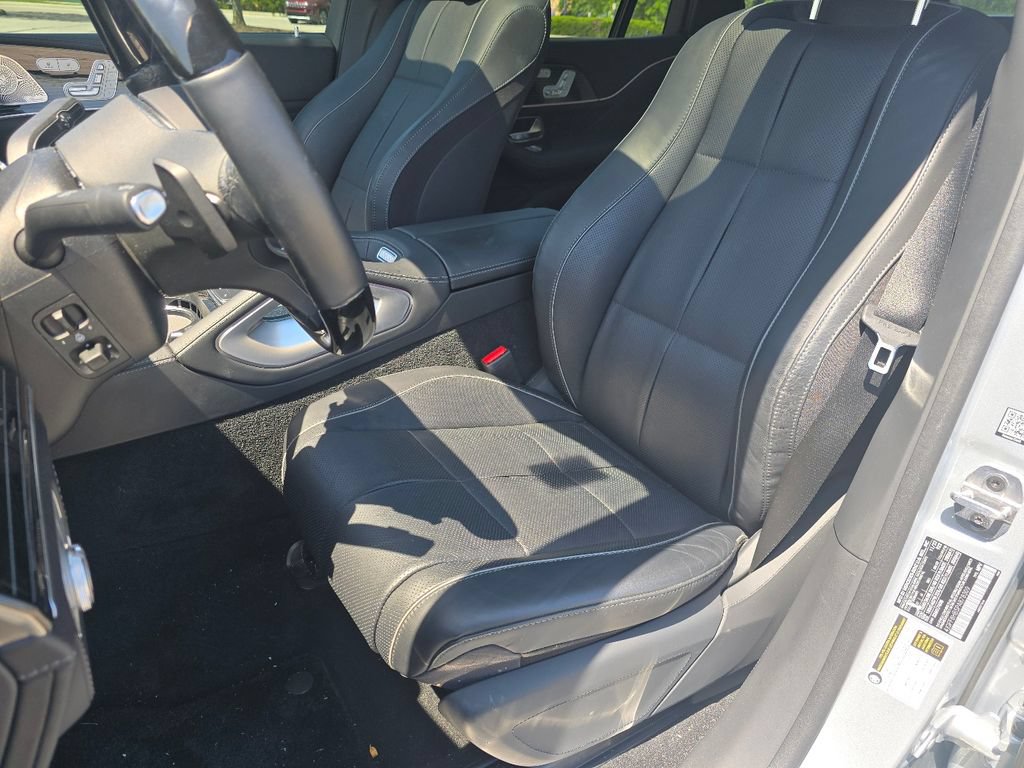 Used 2023 Mercedes-Benz Maybach GLS 600 4MATIC image 23