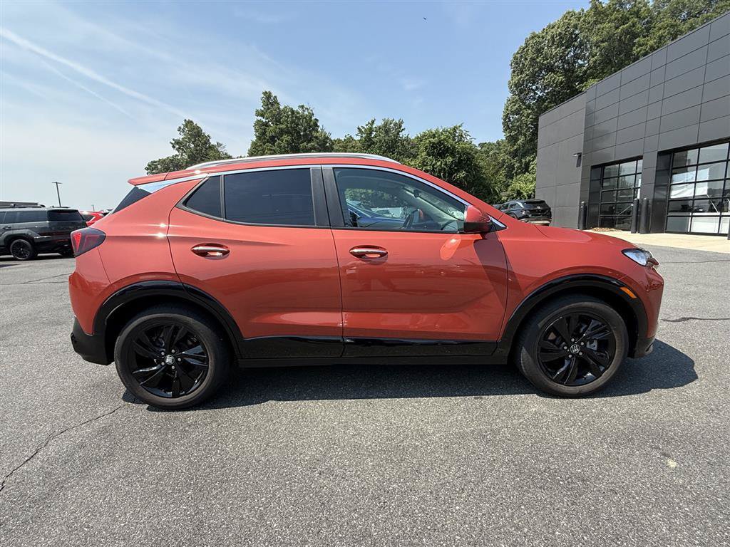 Used 2024 Buick Encore GX Sport Touring w/ Comfort Package FWD image 8