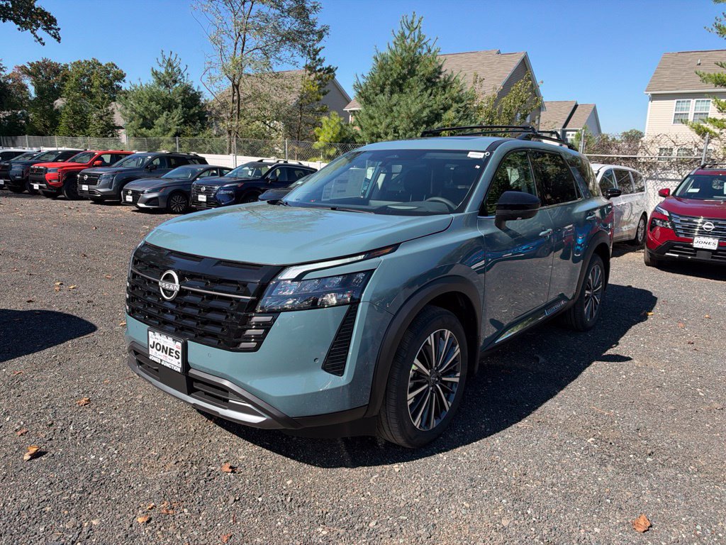New 2026 Nissan Pathfinder Platinum