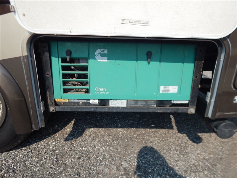 Used 2017 Mercedes-Benz Sprinter 3500 image 13