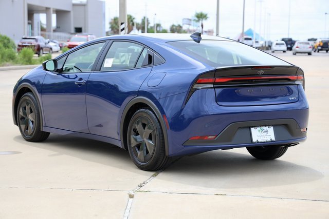 New 2026 Toyota Prius LE image 6